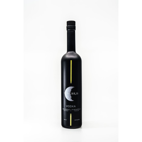 Tenebris Pineapple vodka (0,7L / 37,5%)