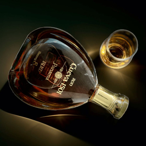 Ron Cueva 8 éves rum (0,7L / 40%)