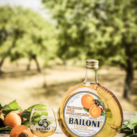 Bailoni Sárgabarack likőr (0,7L / 30%)