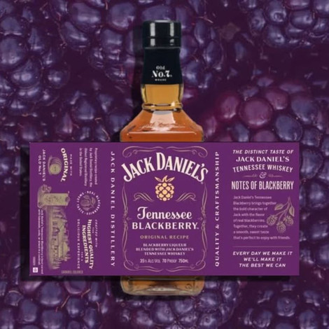 Jack Daniel's Blackberry whiskeylikőr DRS (0,7L / 35%) Jack Daniel's Blackberry whiskeylikőr DRS (0,7L / 35%)